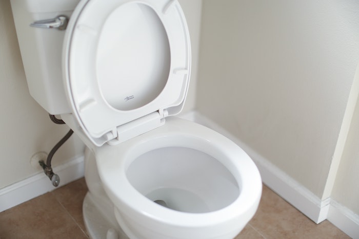 https://usconstructionzone.com/wp-content/uploads/2022/03/toilet-clogging.jpg